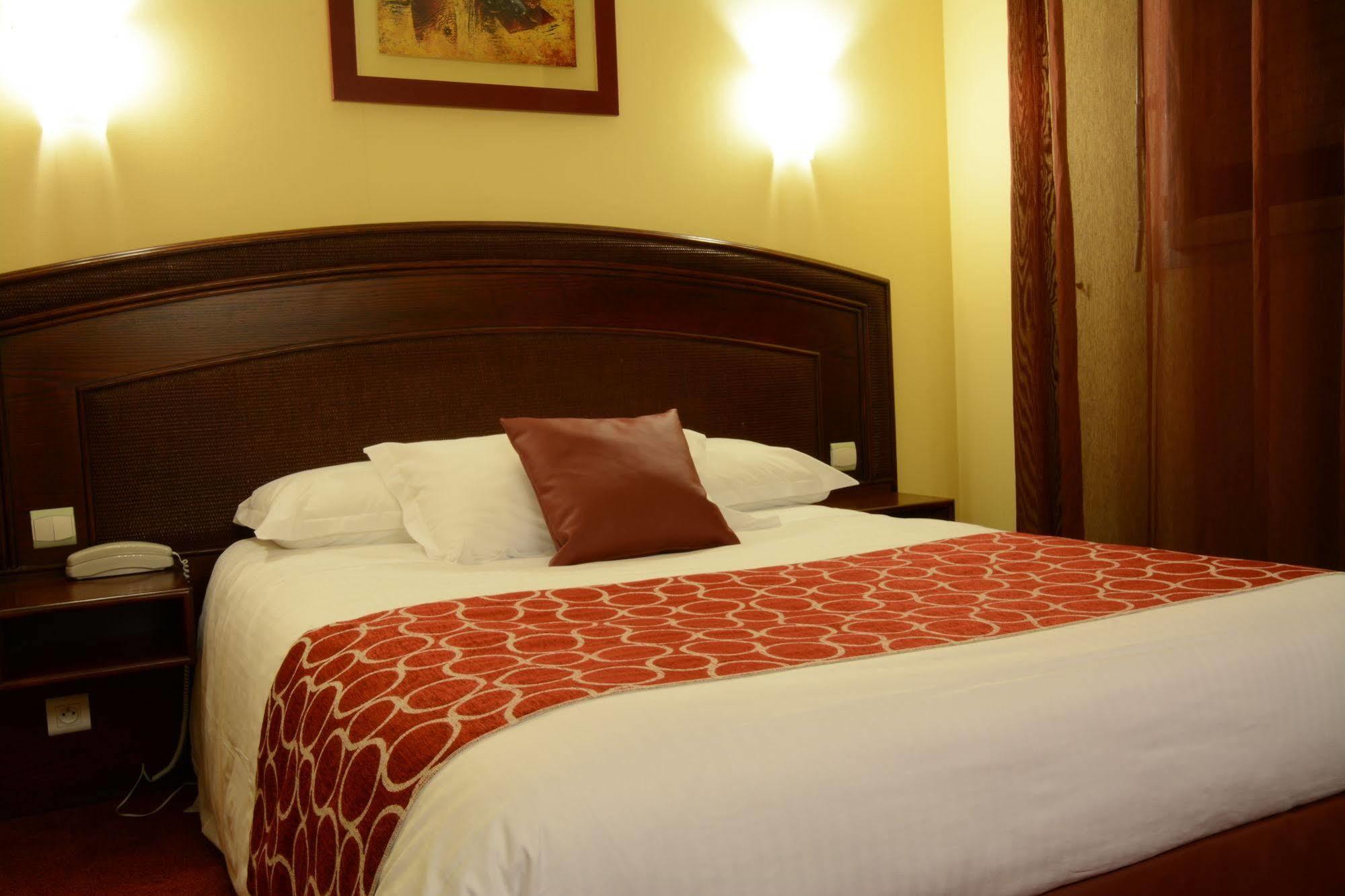 Best Western Hotel Atlantys Zenith Nantes Saint-Herblain Exterior foto